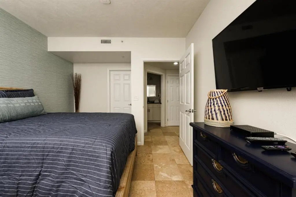 Unit 1604 Ocean Walk - 3 Bedroom Ocean Front