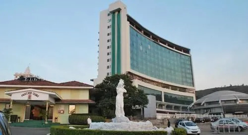 United 21, The Grand
