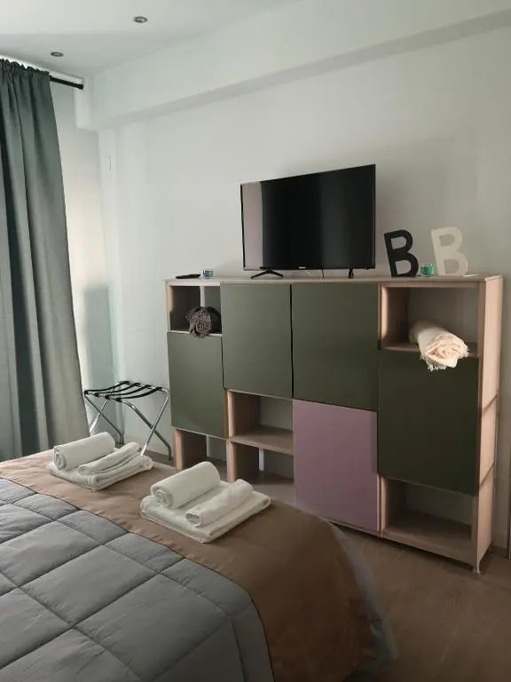 Urban Chic Home 80