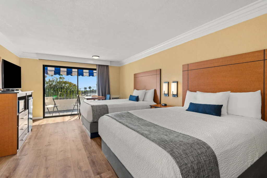 Travelodge by Wyndham San Clemente Beach