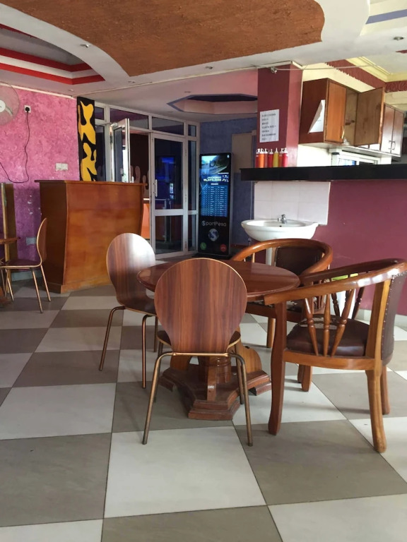 Checkpoint Inn