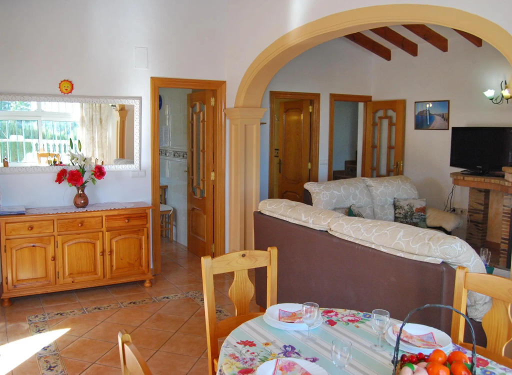 Dolores in Benissa with 3 bedrooms and 2 bathrooms
