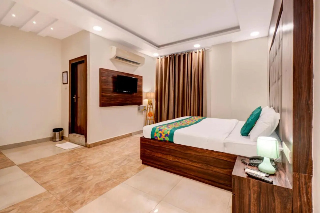 Treebo Masterprice Inn - 15 Mins From Airport