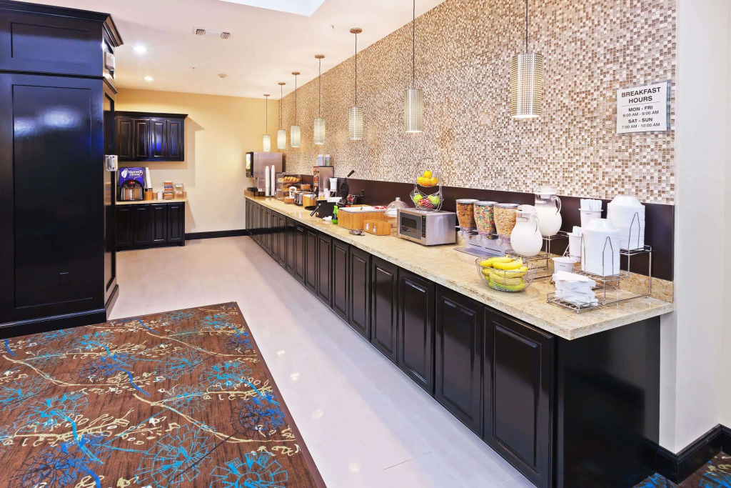 La Quinta by Wyndham Marshall