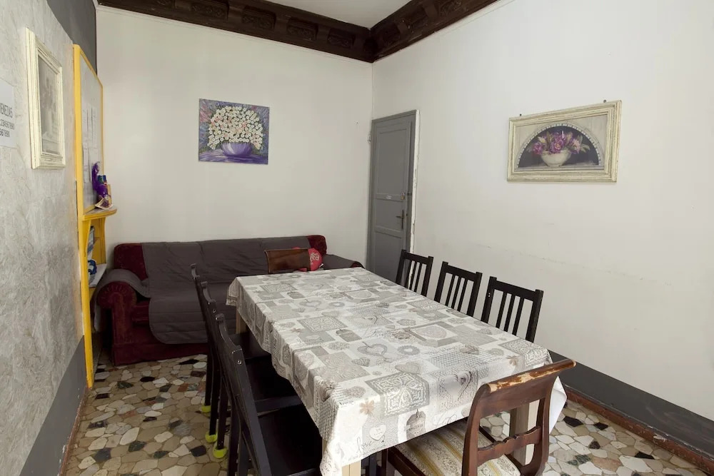 Prima Apartment