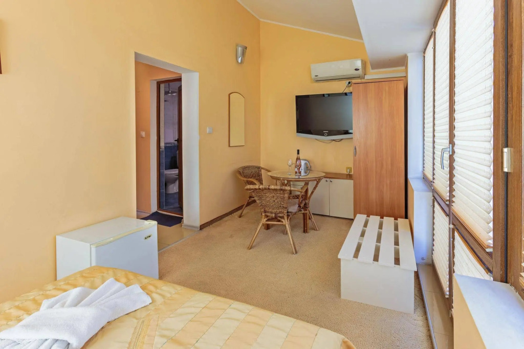 Apart & Rooms Fotinov