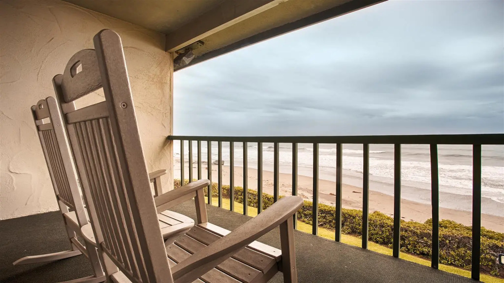 Cavalier Oceanfront Resort