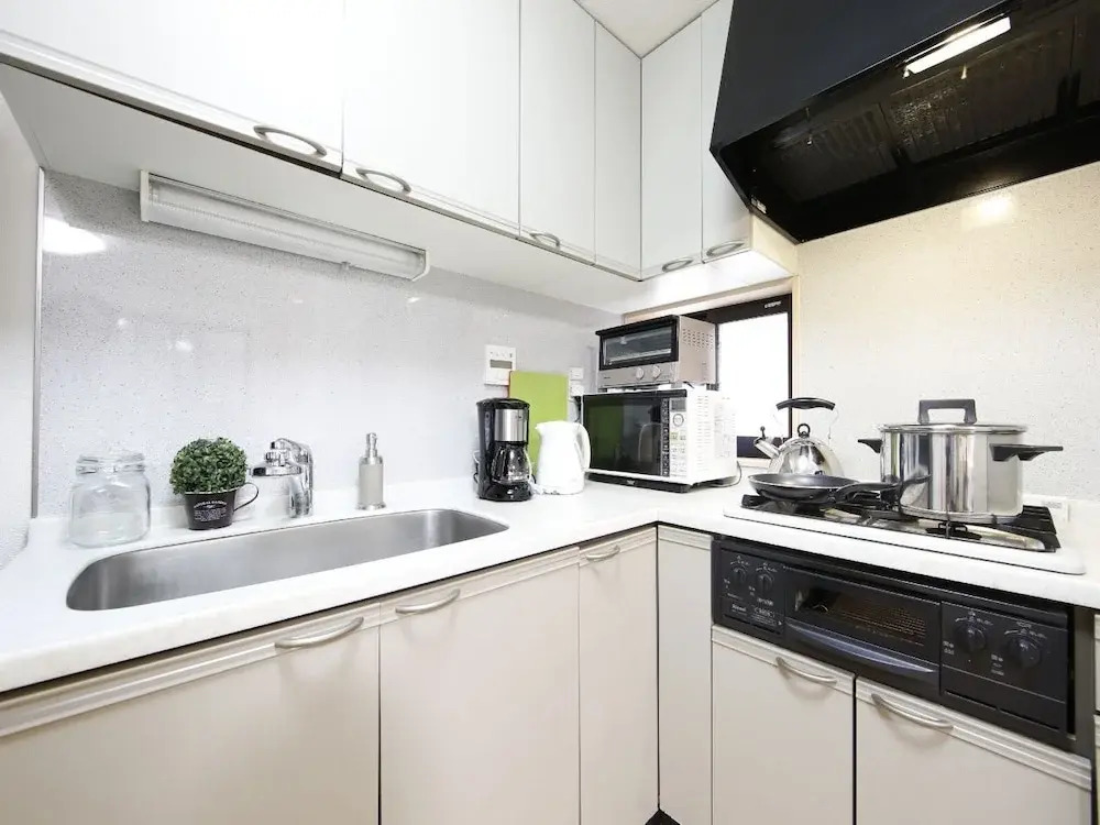 6beds Private Shibuya House