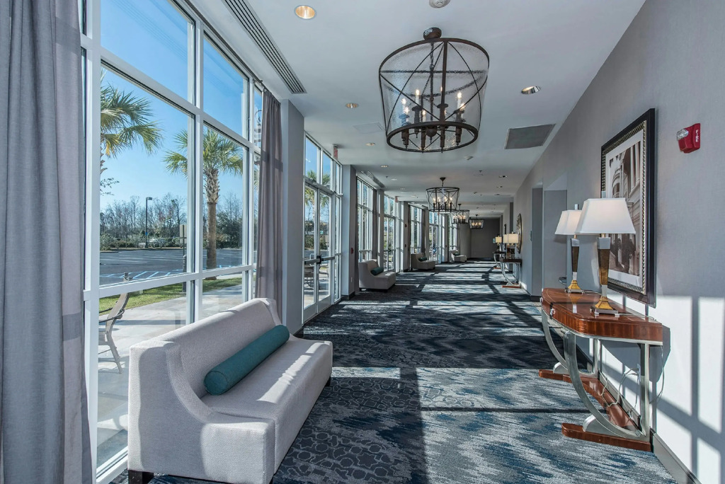 DoubleTree by Hilton North Charleston - Convention Center