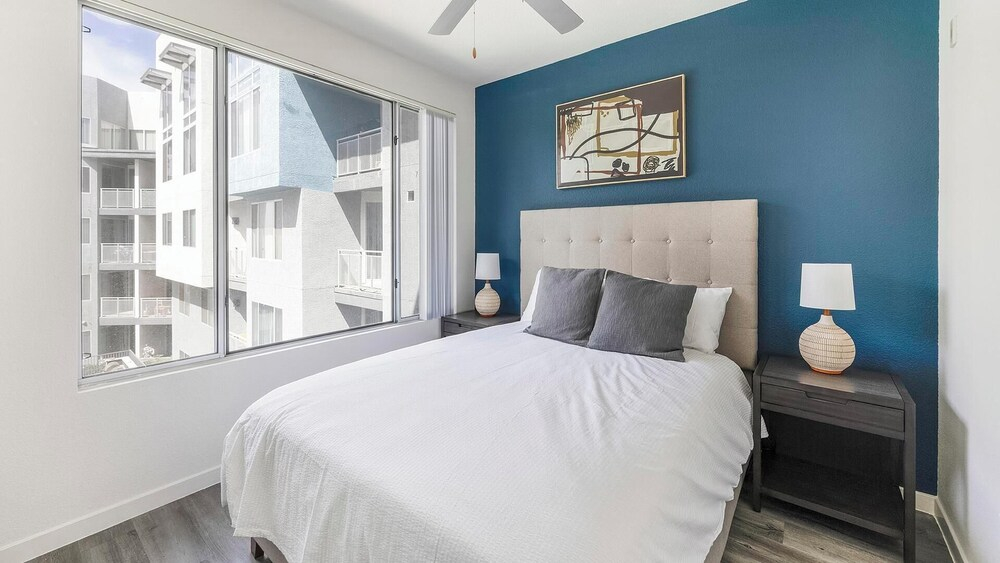 Landing Furnished Apartments near University Heights