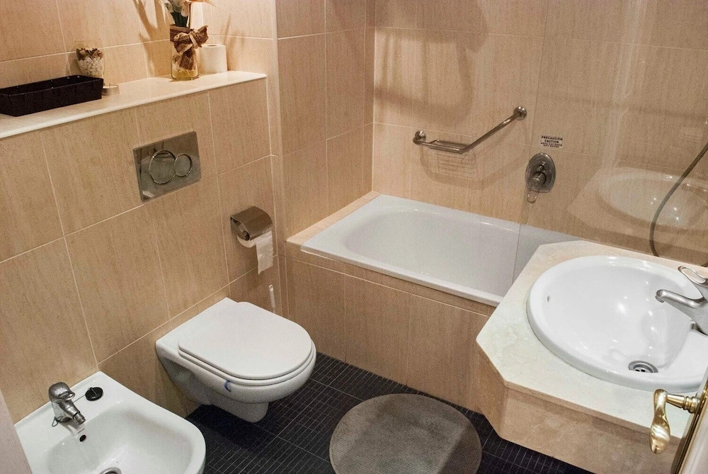 Lovely Apartment with Pool and Sea View Ref 101