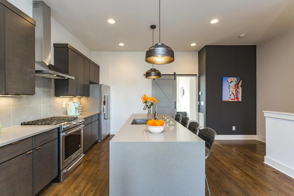 Bach Plex Sleep up to 48! Downtown Views & Tons of Outdoor Space!