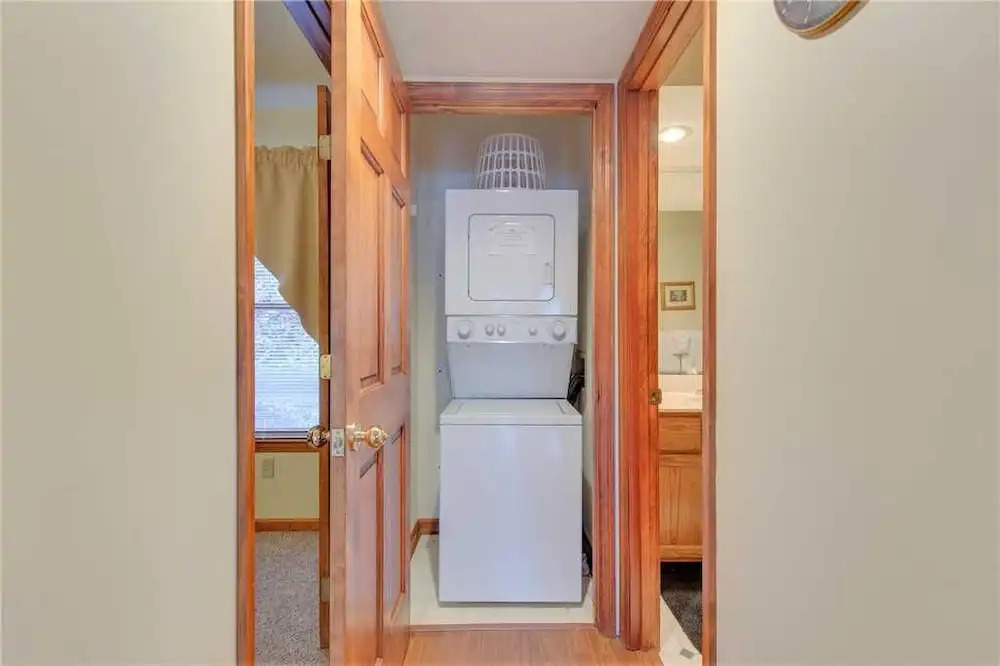 Bear Trails - Two Bedroom Cabin