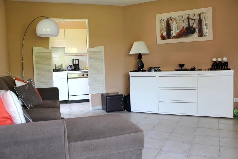 Studio in Saint-raphaël, With Pool Access and Furnished Terrace - 5 km