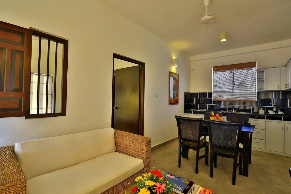 St.Lachlan Hotel & Suites