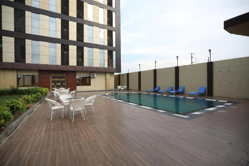 Townhouse 1012 Hotel Dell Inn