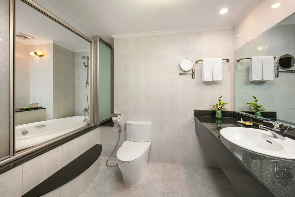 The Tray Hotel Hai Phong