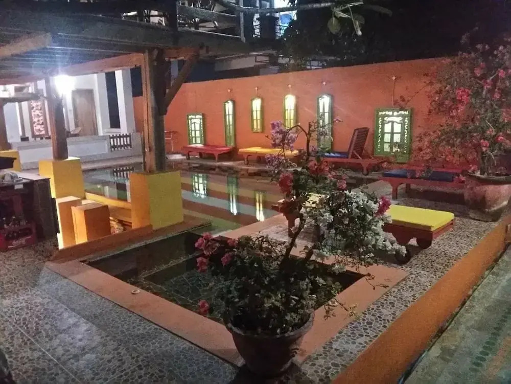 Alola inn