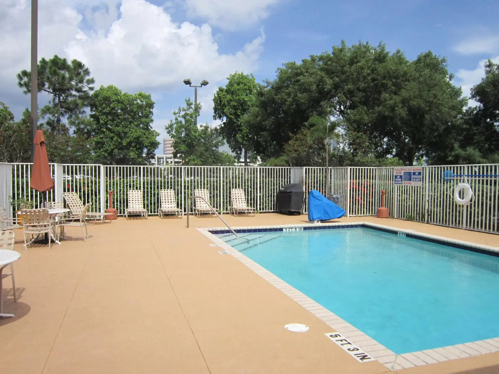 Extended Stay America Suites - Fort Lauderdale - Cypress Creek - NW 6th Way