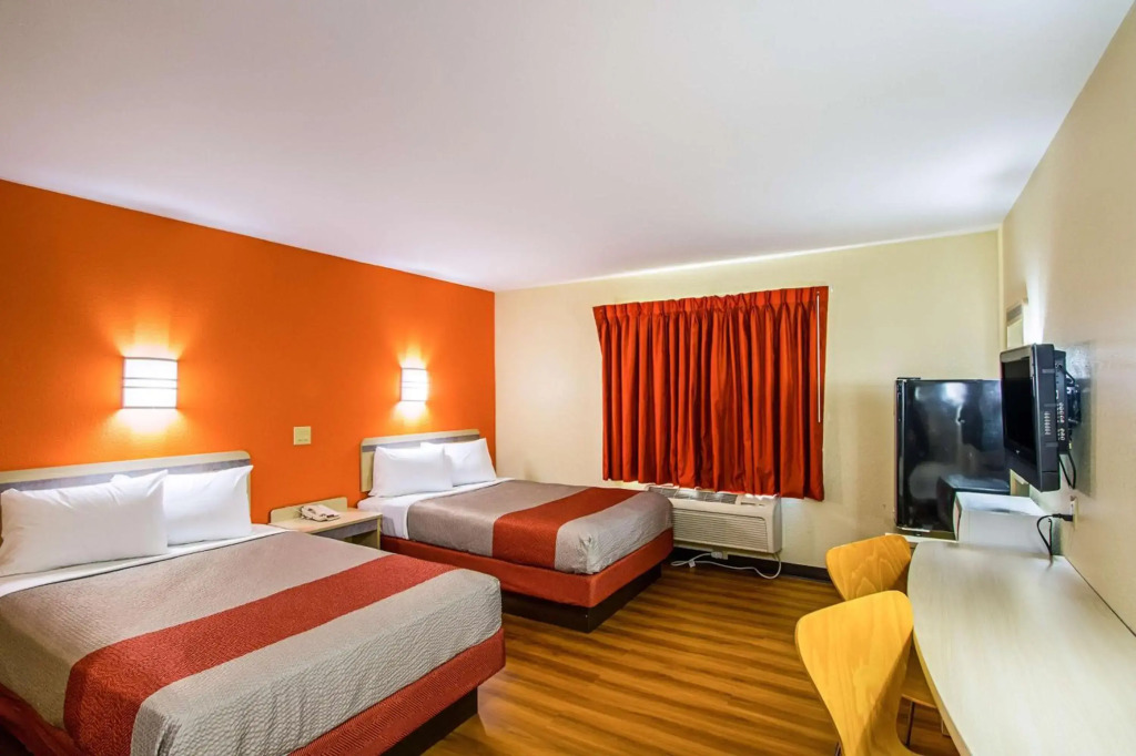 Motel 6-Urbana, IL