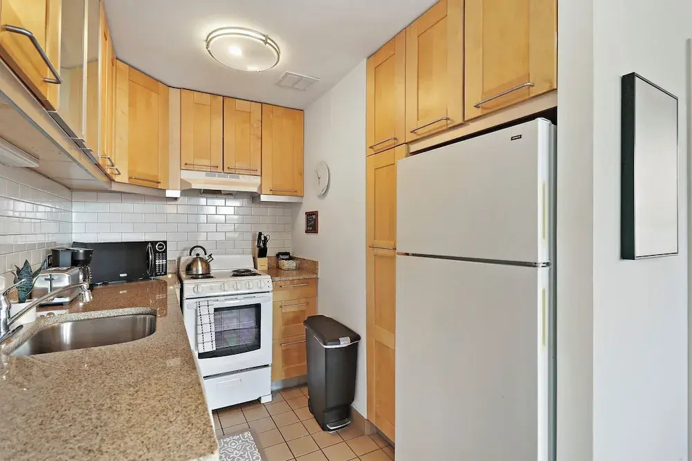 Explore this 2BR Apt - Blackwood rep