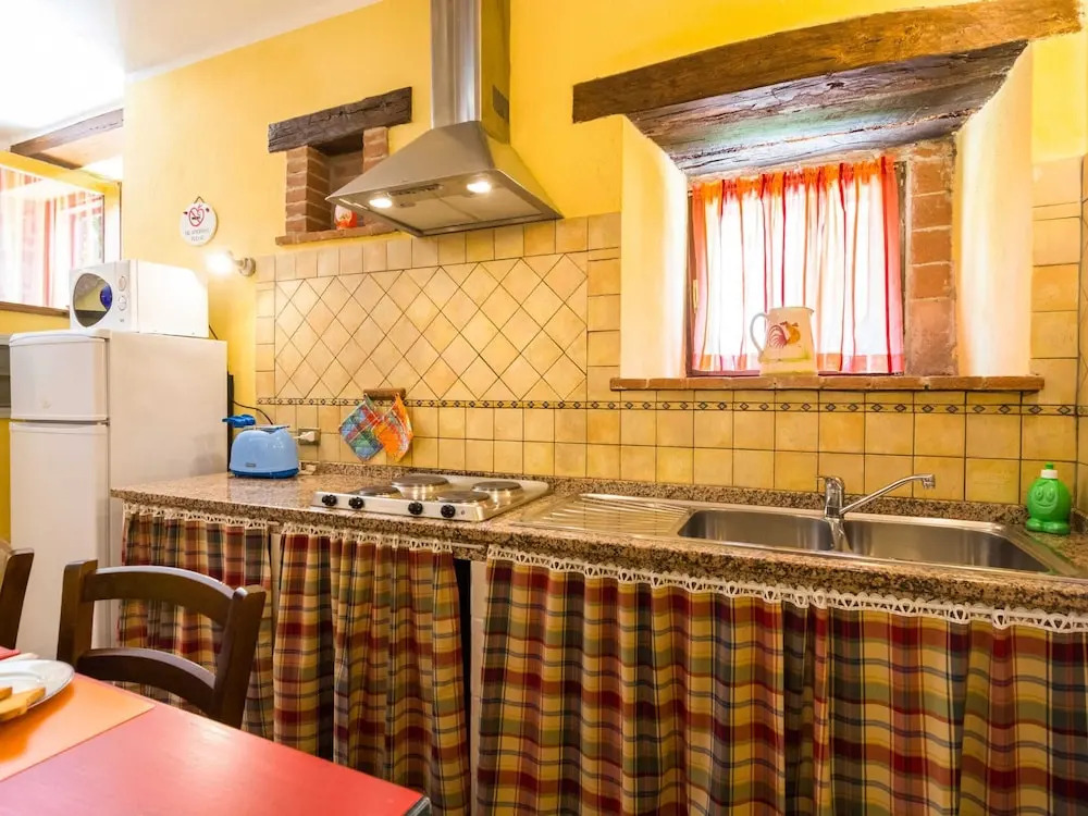 Farmhouse in hilly area in Gubbio with pool
