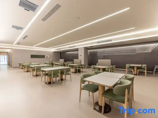 JI Hotel (Jiuquan Drum Tower Hantang Food Street)