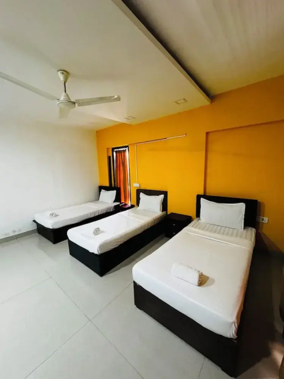 Hsquare Service Apartment Malad