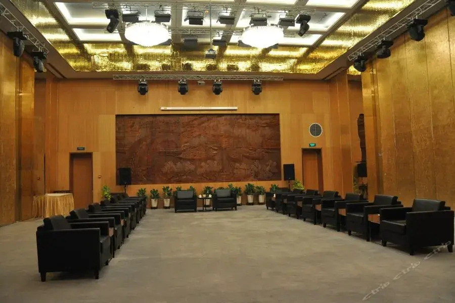 Grand Palace Hotel