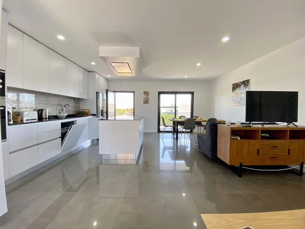 Tavira Grand Balcony With Pool by Homing