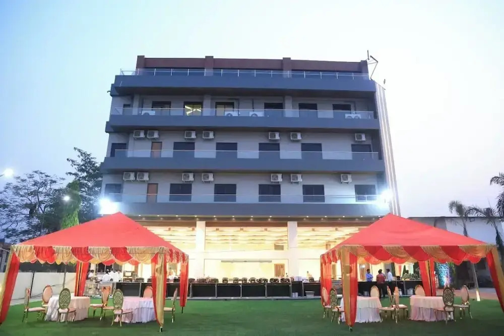 Motel Bilaspur City