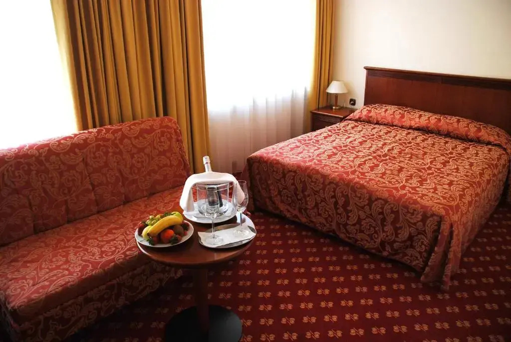 Hotel Zvezda