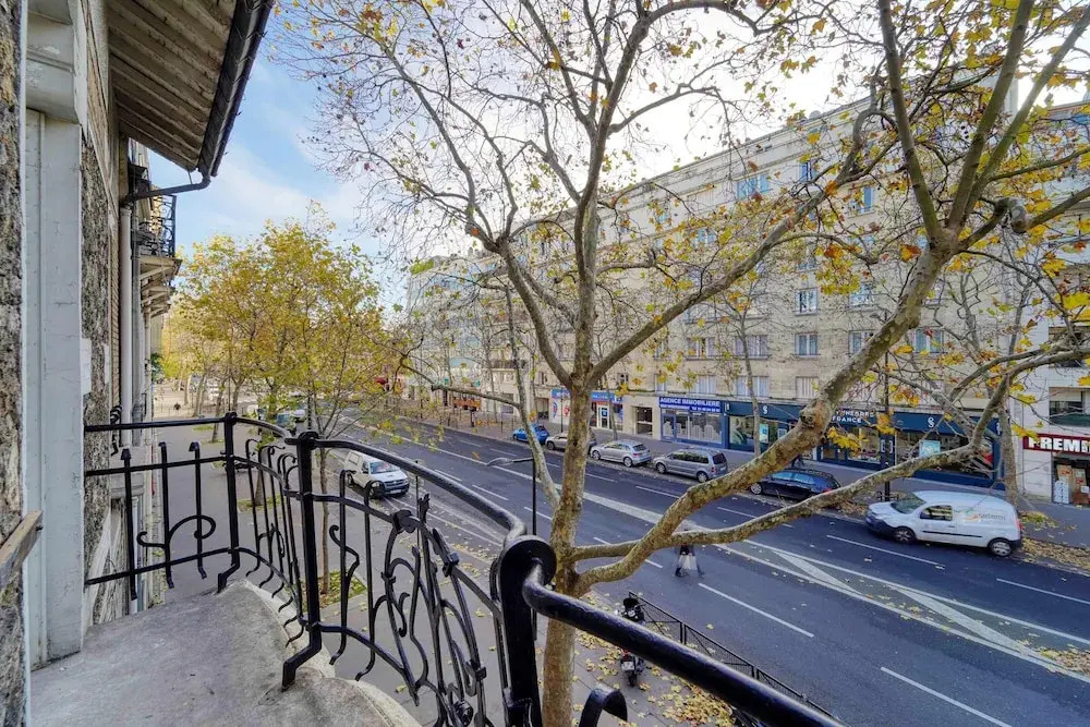 Apartment with 2 Bedrooms in Boulogne-Billancourt, with Furnished Terrace And Wifi