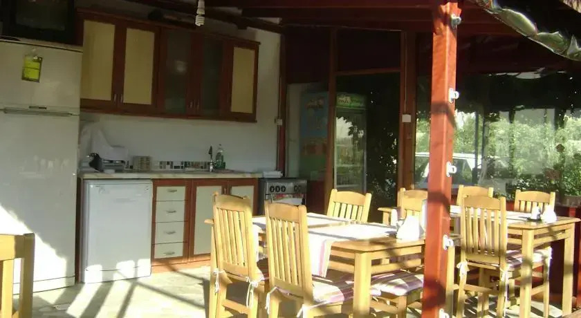 Adakale Konuk Evi
