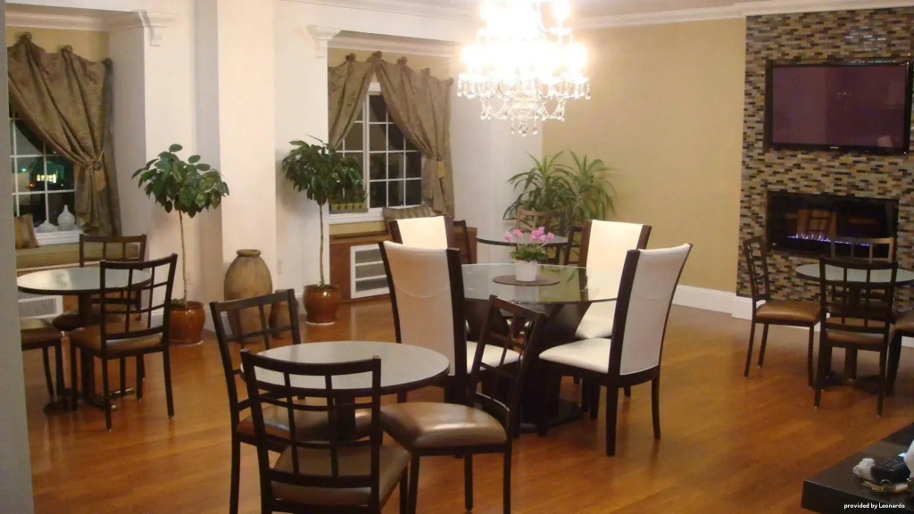 Best Western Roanoke Inn & Suites