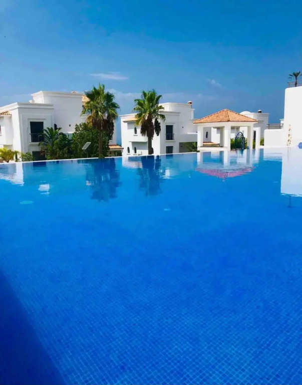 Un petit coin de paradis à Assilah+ piscine + WIFI