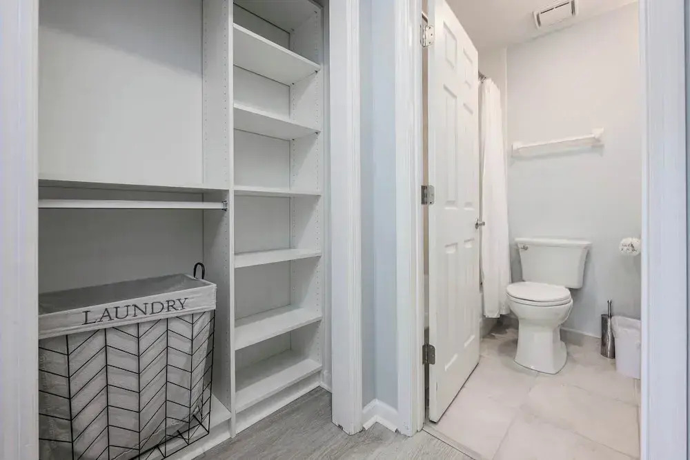 Sunshine & Whiskey Condo for 6 With Resort Amenities Near Grand Boulevard