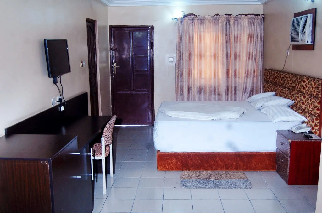 Oasis Green Garden Hotel