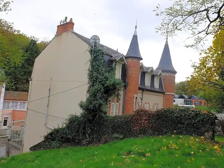 Le Petit Manoir