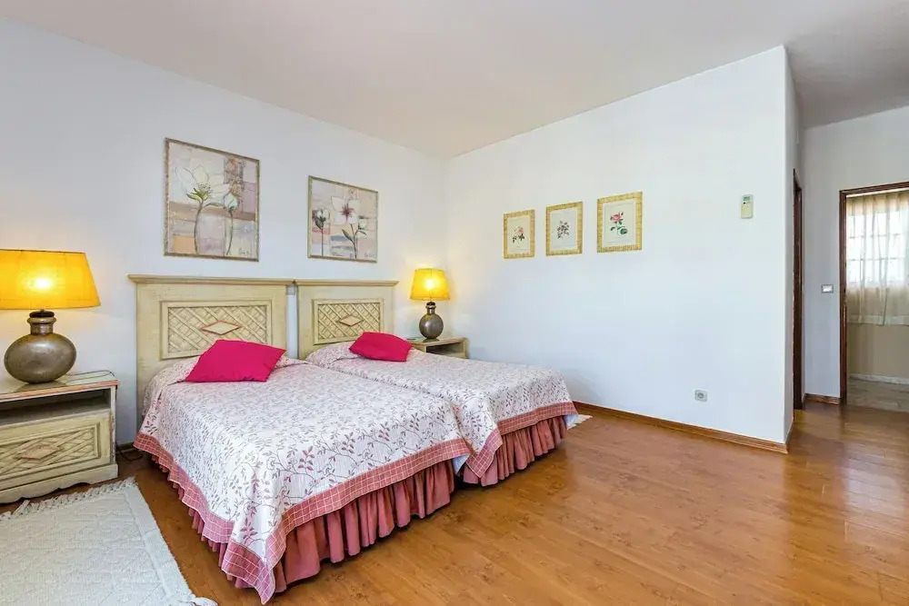 Albufeira Villa El-Gharb private 4 Bedrooms