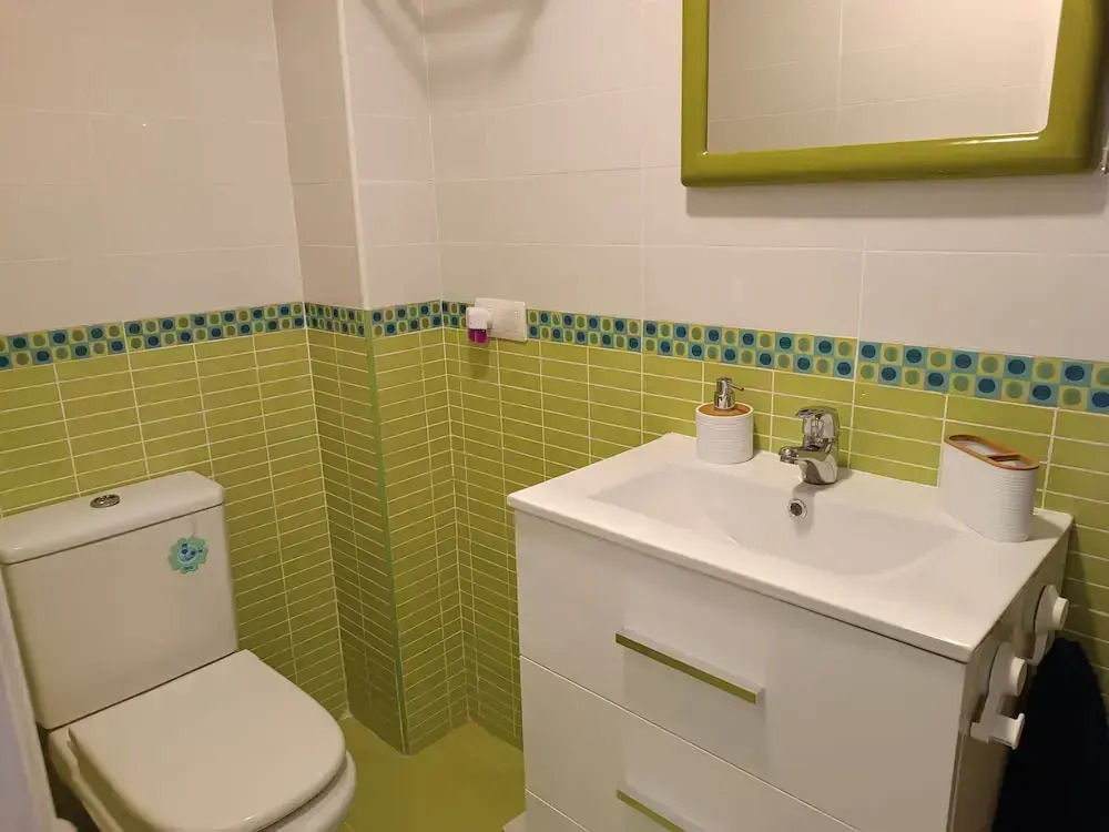 Amazing & Renovated 2-bedroom Flat in Fuengirola