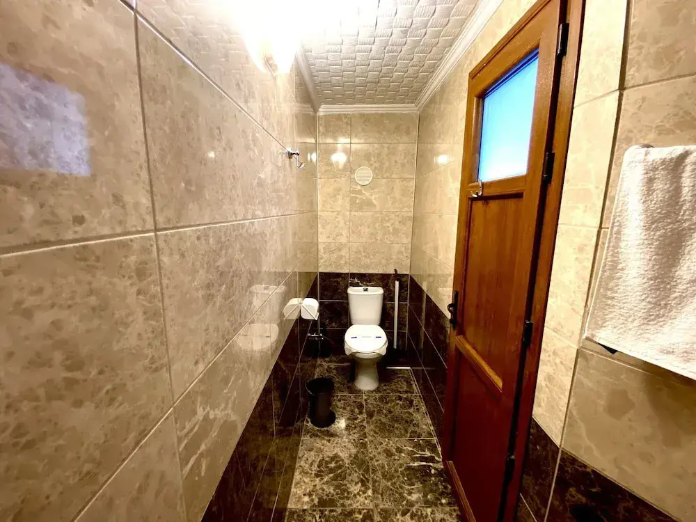 Sakin Otel