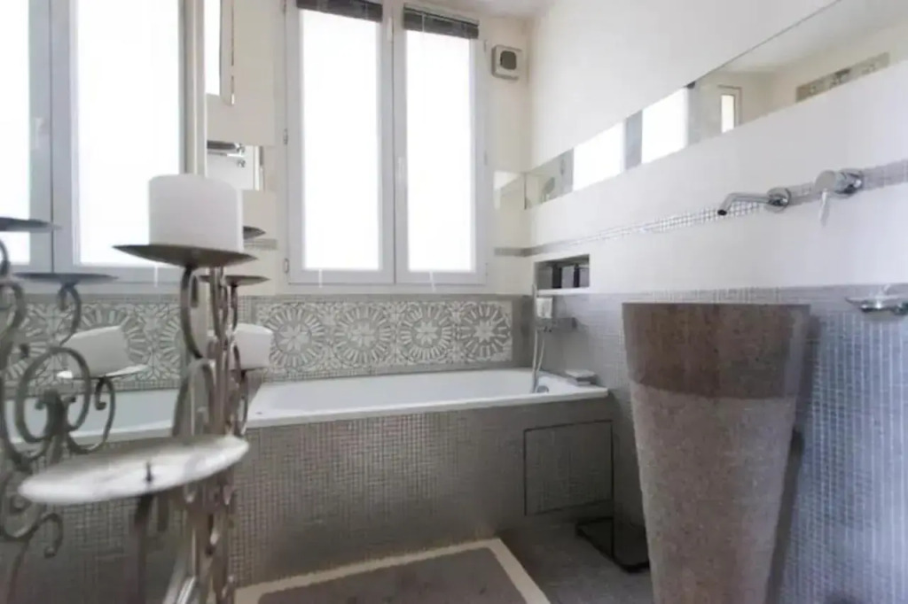 Duplex design à 5min du sacré c ur