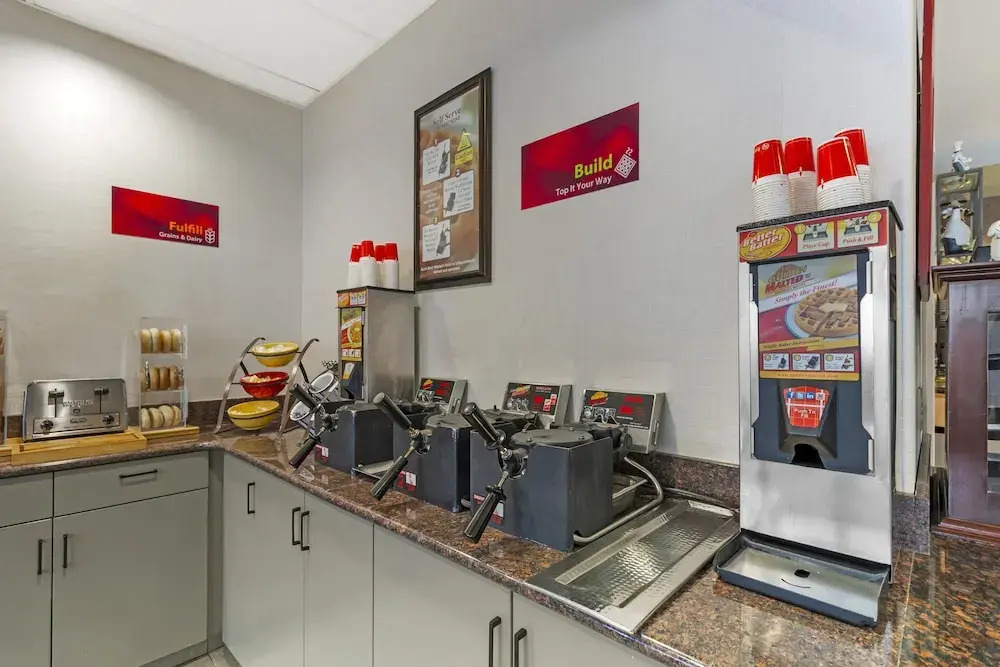 Best Western Plus Pembina Inn & Suites