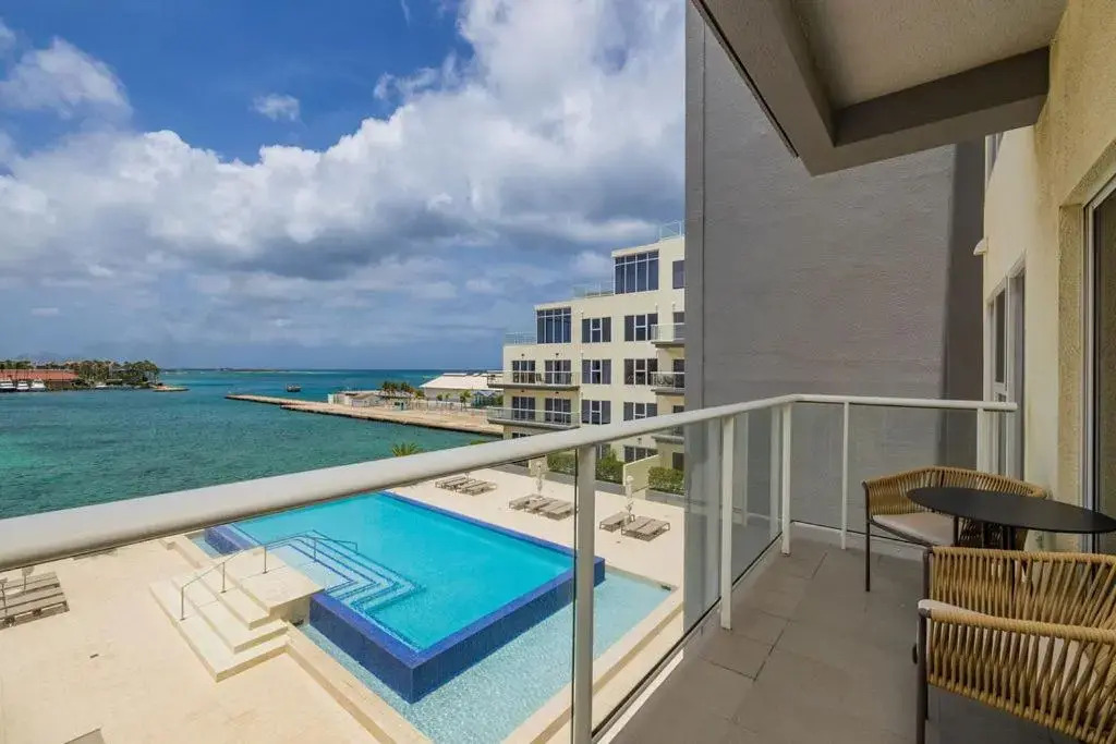 HH-2Bdr413 - NEW Modern Apartment in Oceanfront Luxury Condo in Aruba!
