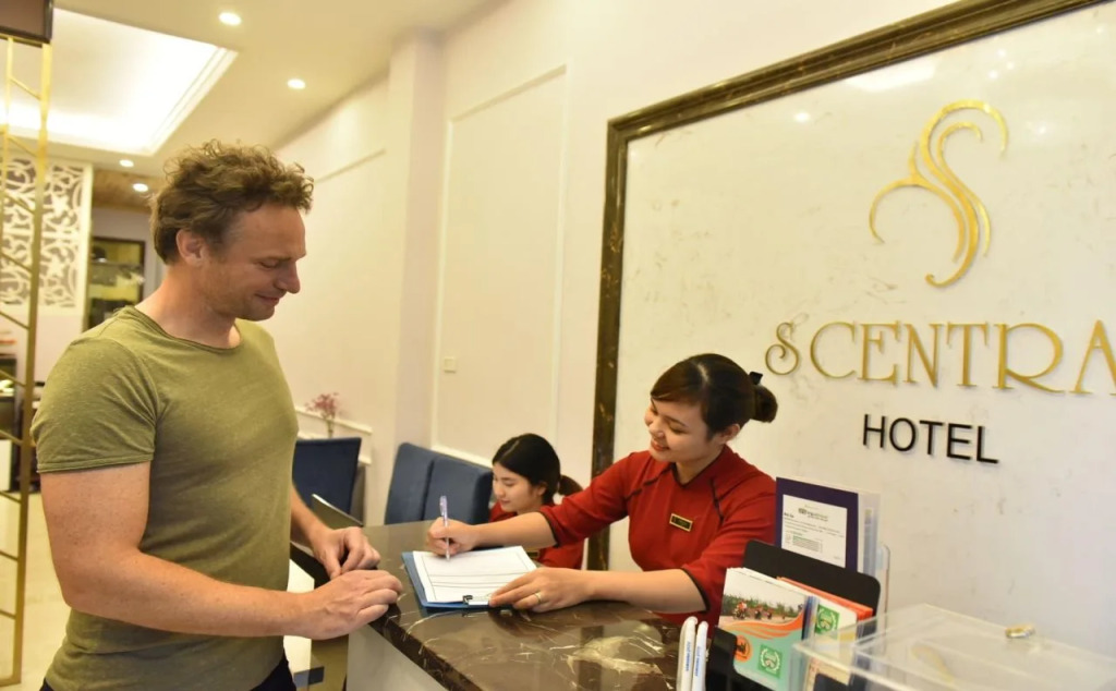 S Central Hotel & Spa