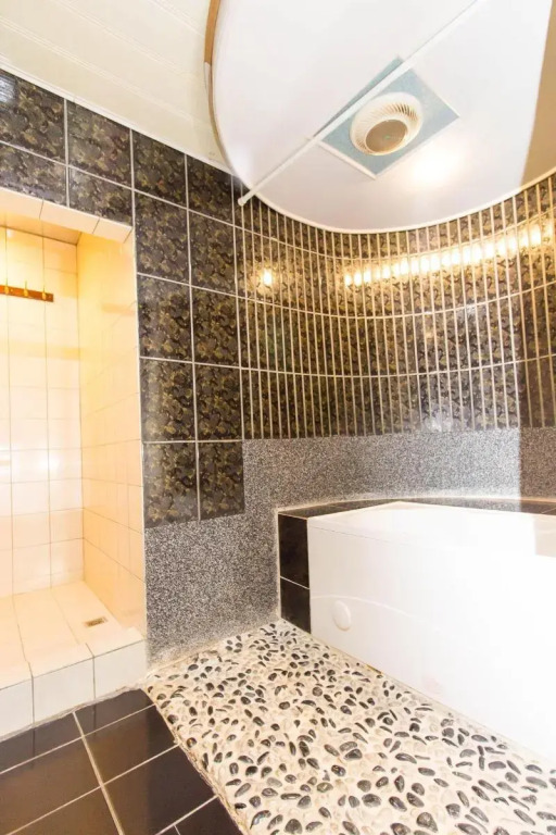 Day Chen Hotel