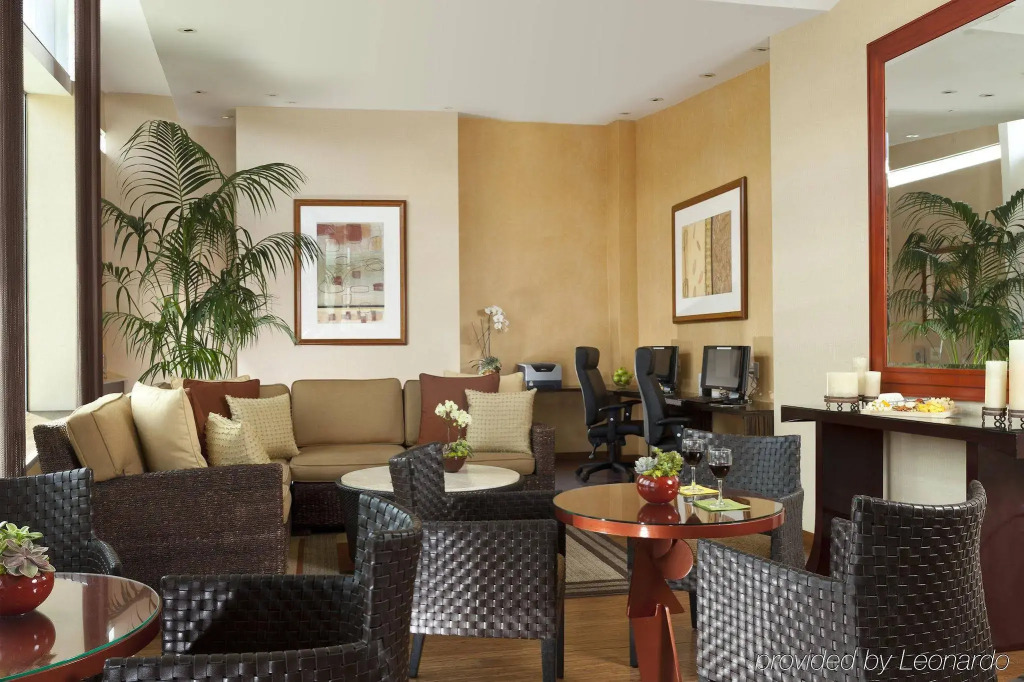 Elan Hotel