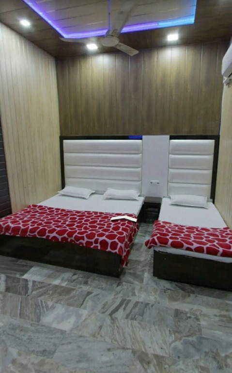 Puri Guest House