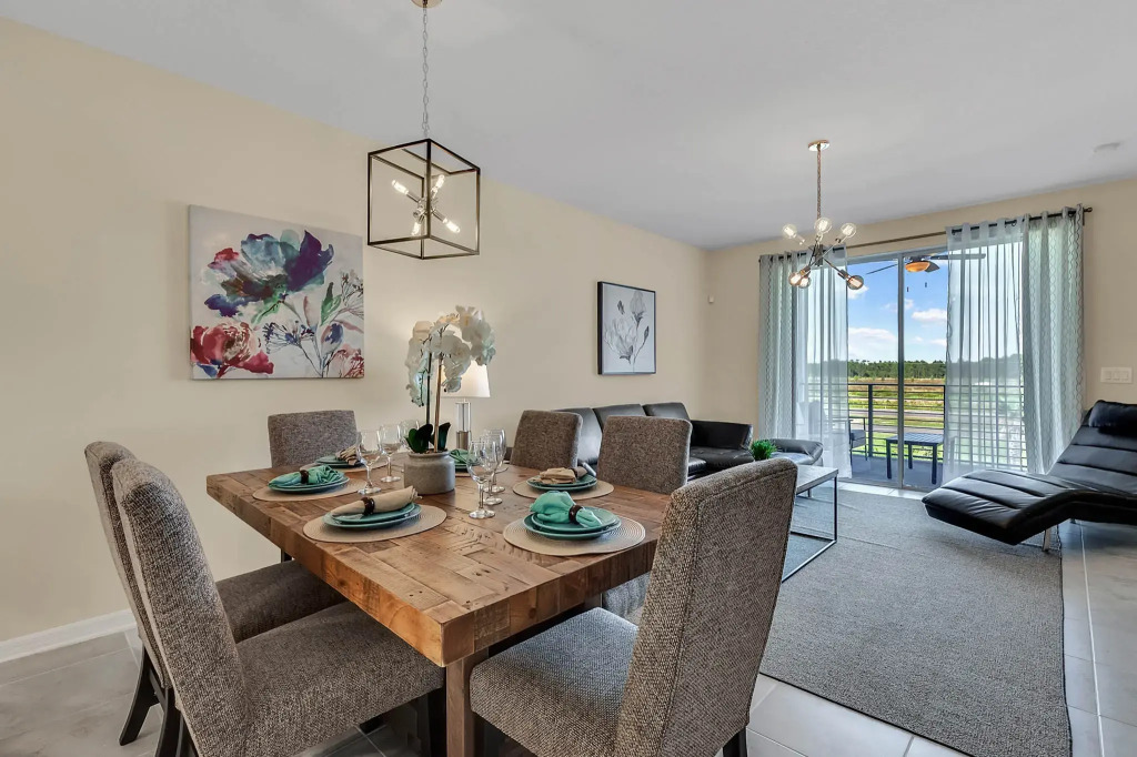 2 Bedrooms / 2 Bathrooms / Storey Lake (4731-304 CT), Kissimmee , US